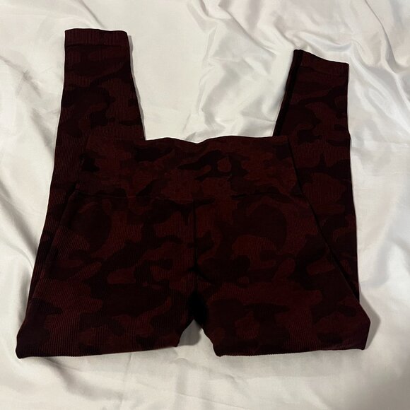 Gymshark Adapt Camo Seamless Ribbed Leggings - Picture 5 of 6